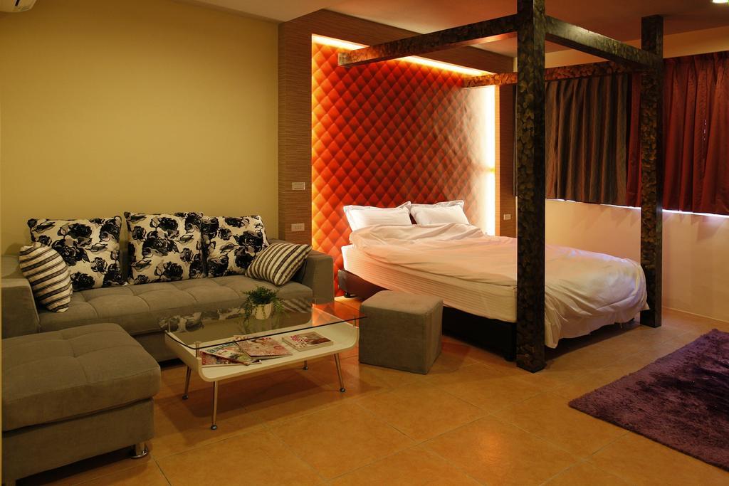 Yes 17 Hotel Luodong Luaran gambar