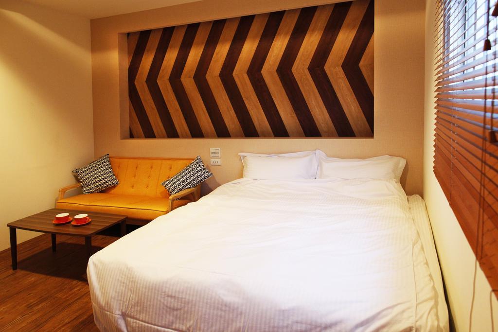 Yes 17 Hotel Luodong Luaran gambar