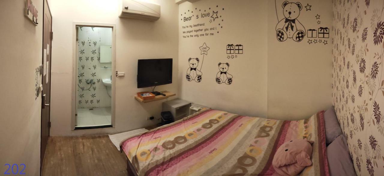 Yes 17 Hotel Luodong Luaran gambar