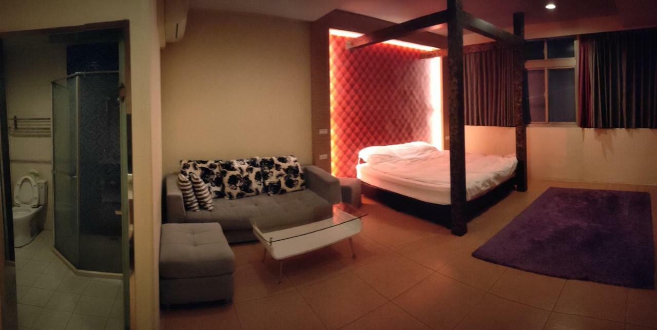 Yes 17 Hotel Luodong Luaran gambar